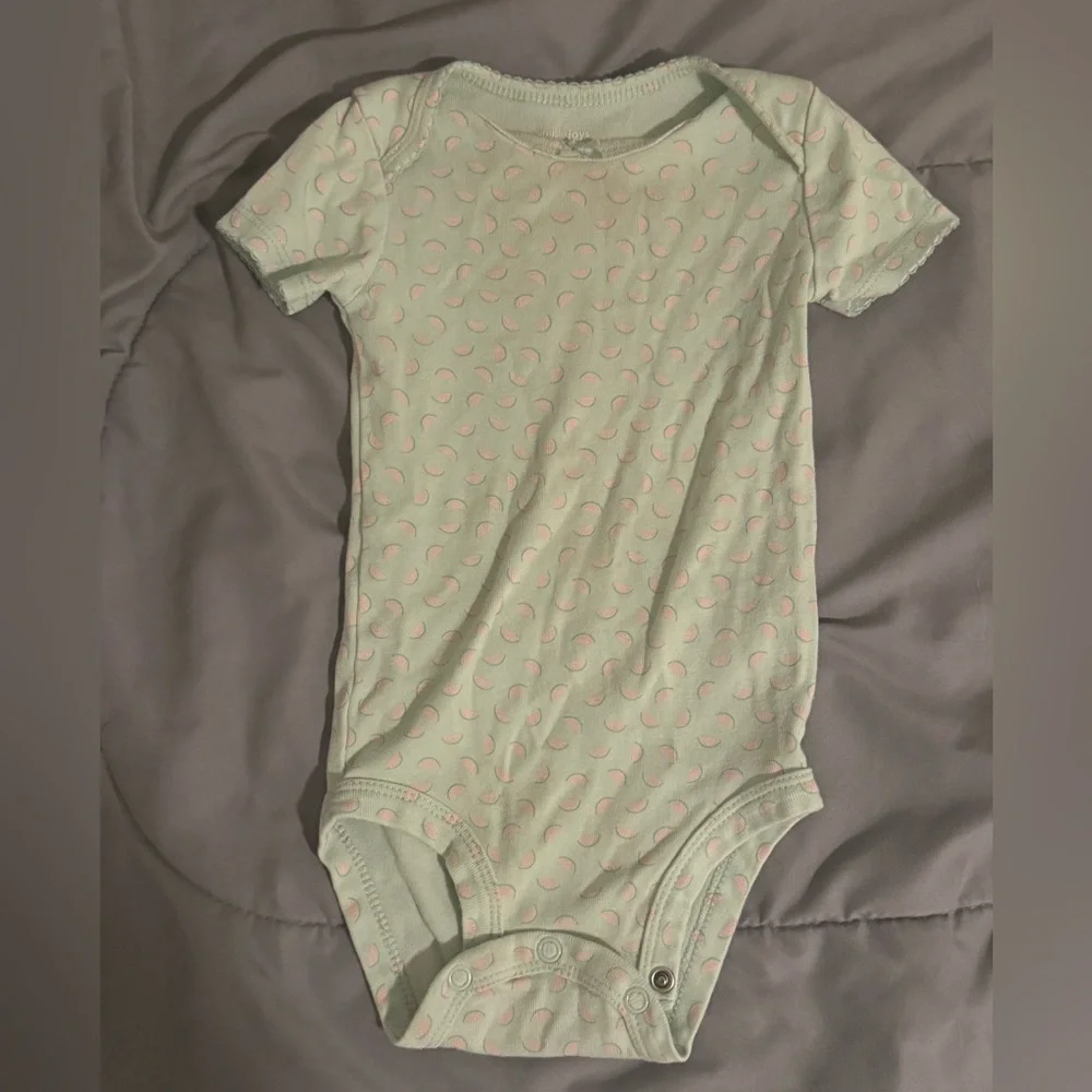 Great Condition! 5 Girls Outfits, 12 Months